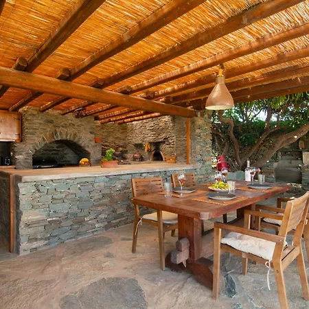 Sifnos Roots Holiday home *