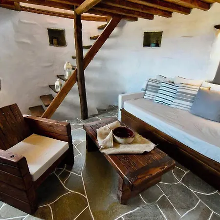 Sifnos Roots Holiday home *
